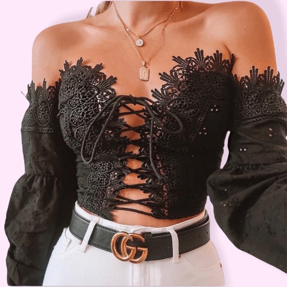 Parisian Works Tops - NWT Broderie Eyelet Lace Up Front Puff Sleeve Crop